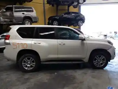 Veículo de Sucata TOYOTA LAND CRUISER (J15) Executive do ano 2009 alimentado 1KDFTV