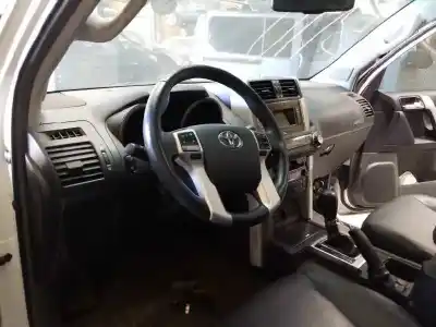 Veículo de Sucata toyota land cruiser (j15) executive do ano 2009 alimentado 1kdftv