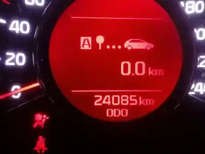 Véhicule à la ferraille kia                                                cee´d                                                                                                                                                                                                                                                      drive                                                                                                                                                                                                                                                      de l'année 2017 alimenté d4fc