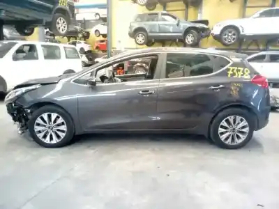 Veicolo di demolizione kia                                                cee´d                                                                                                                                                                                                                                                      drive                                                                                                                                                                                                                                                      dell'anno 2017 alimentato d4fc