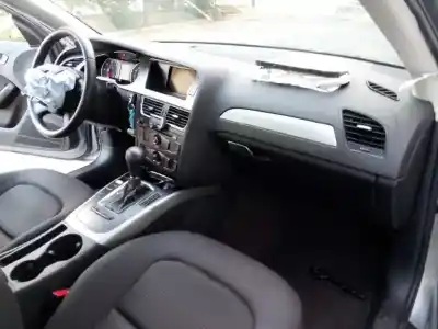 Veicolo di demolizione audi a4 berlina (b8) básico dell'anno 2009 alimentato caga