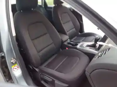 Veicolo di demolizione audi a4 berlina (b8) básico dell'anno 2009 alimentato caga