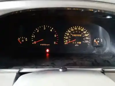 Vehicul casat kia carnival td ls al anului 2003 alimentat p76u