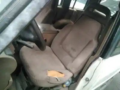 Здавання транспортного засобу land rover discovery (salljg/lj) tdi року 1990 потужний d-21l