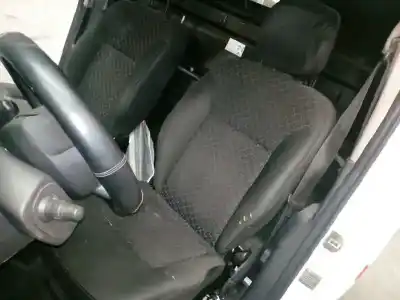 Veicolo di demolizione renault kangoo expression dell'anno 2012 alimentato k9k808