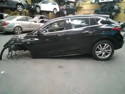 Veículo de Sucata infiniti q30 2.2d premium 170 cv / 125 kw do ano 2016 alimentado 651930