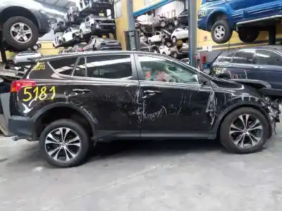 Vehicul casat TOYOTA RAV 4 Advance al anului 2014 alimentat 1ADFTV