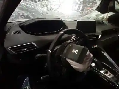 Veicolo di demolizione peugeot 3008 gt line dell'anno 2019 alimentato yh01