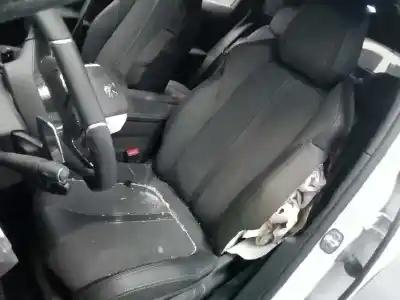 Veicolo di demolizione peugeot 3008 gt line dell'anno 2019 alimentato yh01