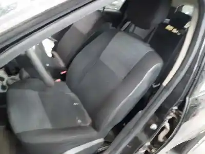 Здавання транспортного засобу dacia duster laureate 4x2 року 2013 потужний k9k892