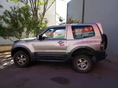 Здавання транспортного засобу mitsubishi montero (v60/v70) 3.2 di-d avance року 2000 потужний 4m41