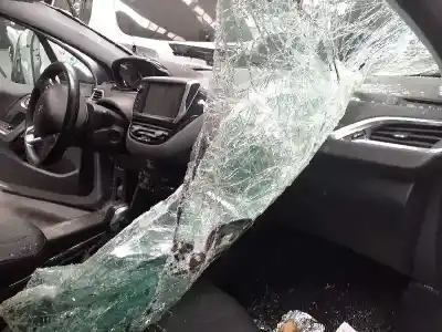 Veicolo di demolizione peugeot 2008 (--.2013->) style dell'anno 2017 alimentato hnz