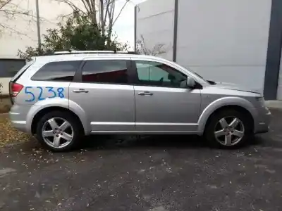 Veículo de Sucata DODGE JOURNEY SXT do ano 2009 alimentado ECE