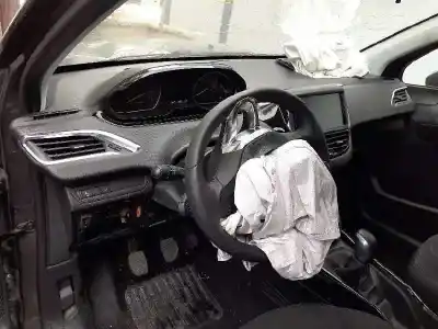 Veicolo di demolizione peugeot 2008 (--.2013->) allure dell'anno 2019 alimentato hmr