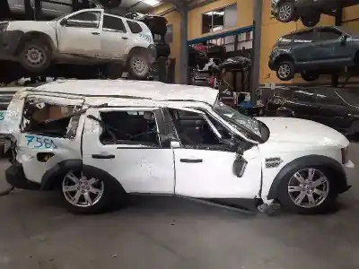 Veículo de Sucata land rover discovery 4 tdv6 se do ano 2012 alimentado 306dt