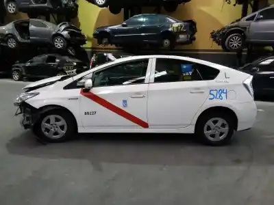 Утилизация автомобиля TOYOTA PRIUS (NHW30) Plug-in Hybrid Advance года 2011 питание 2ZRFXE