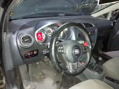 Scrapping Vehicle seat leon (1p1) reference of the year 2005 powered bkd