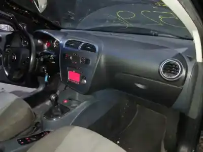 Scrapping Vehicle seat leon (1p1) reference of the year 2005 powered bkd