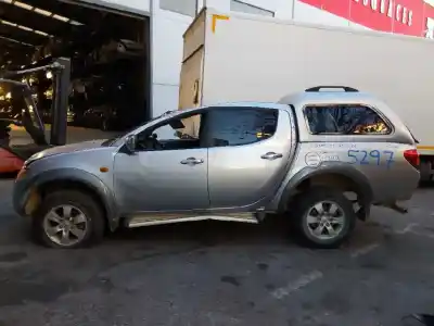 Veicolo di demolizione MITSUBISHI                                         L 200 (KA0/KB0)                                                                                                                                                                                                                                            Cabina doble Intense 4x4                                                                                                                                                                                                                                   dell'anno 2006 alimentato 4D56TD