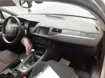 Scrapping Vehicle citroen c5 berlina feel edition of the year 2016 powered ahr