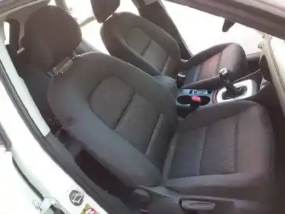 Veículo de Sucata audi q3 (8u) 2.0 tdi (130kw) advance quattro do ano 2013 alimentado cfgc