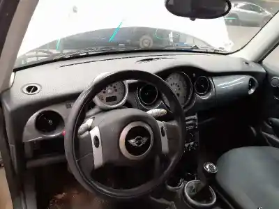 Veículo de Sucata bmw mini (r50,r53) cooper do ano 2001 alimentado w10b16a