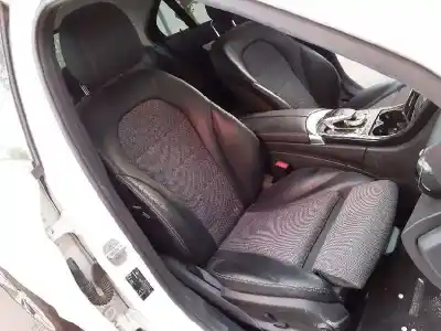 Veículo de Sucata mercedes                                           clase c (w205) lim.                                                                                                                                                                                                                                        c 220 cdi bluetec (205.004)                                                                                                                                                                                                                                do ano 2013 alimentado 651921