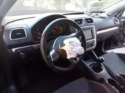 Veículo de Sucata volkswagen scirocco (137) 1.4 tsi (90kw) do ano 2010 alimentado cax