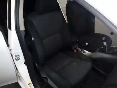 Veículo de Sucata toyota auris básico do ano 2011 alimentado 1ndtv