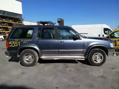 Sloopvoertuig FORD EXPLORER 4.0 XLT van het jaar 1998 aangedreven G-XS