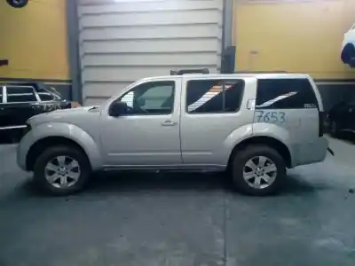 Sloopvoertuig NISSAN PATHFINDER (R51) 2.5 dCi Diesel CAT van het jaar 2006 aangedreven YD25DDTI