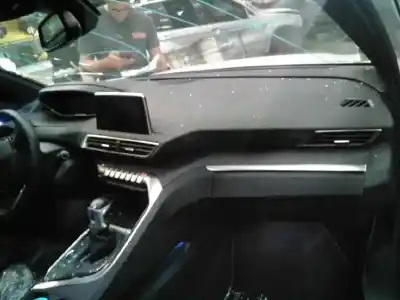 Vehicul casat peugeot 3008 gt line al anului 2018 alimentat ahx