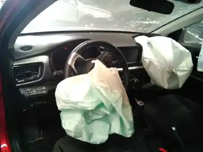 Veículo de Sucata kia stonic (ybcuv) vision do ano 2018 alimentado g3lc