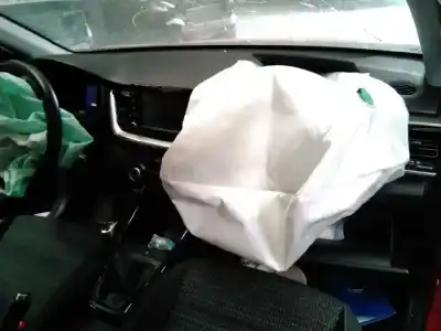 Veículo de Sucata kia stonic (ybcuv) vision do ano 2018 alimentado g3lc