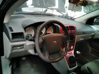 Sloopvoertuig dodge caliber sxt van het jaar 2006 aangedreven ecd