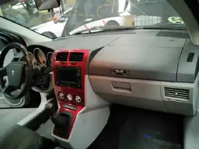 Sloopvoertuig dodge caliber sxt van het jaar 2006 aangedreven ecd