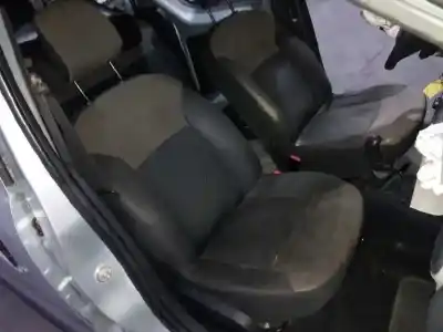 Здавання транспортного засобу dacia dokker express ambiance року 2014 потужний k9k612