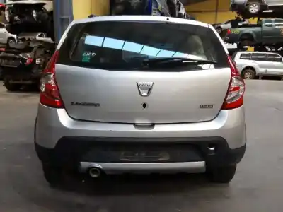 Veículo de Sucata dacia sandero laureate music do ano 2011 alimentado k9k892