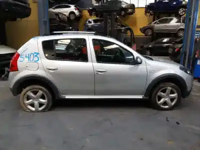 Veículo de Sucata dacia sandero laureate music do ano 2011 alimentado k9k892