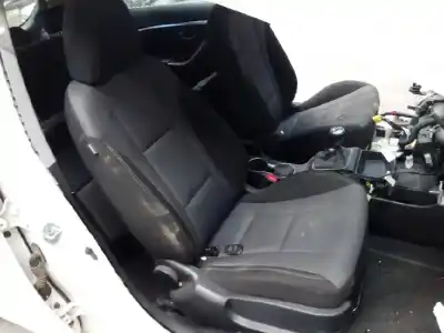 Veículo de Sucata hyundai i30 (gd) style do ano 2012 alimentado d4fb