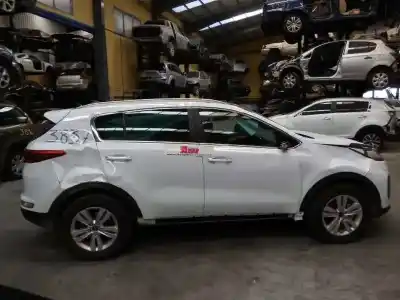Scrapping Vehicle kia sportage drive 4x2 of the year 2016 powered d4fd