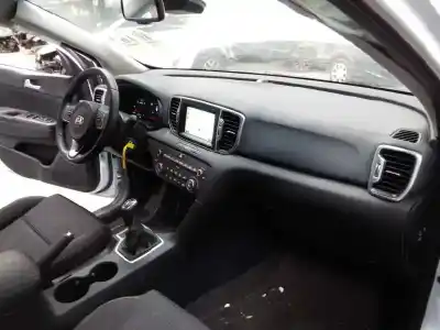 Scrapping Vehicle kia sportage drive 4x2 of the year 2016 powered d4fd