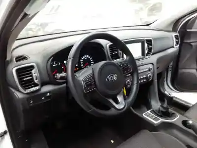 Scrapping Vehicle kia sportage drive 4x2 of the year 2016 powered d4fd