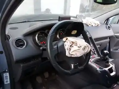 Scrapping Vehicle peugeot 5008 premium of the year 2010 powered 9hz