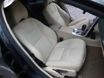 Verschrottungsfahrzeug volvo v60 kombi momentum des jahres 2011 angetrieben d5204t2