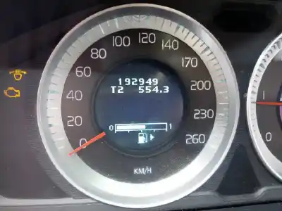 Verschrottungsfahrzeug volvo v60 kombi momentum des jahres 2011 angetrieben d5204t2
