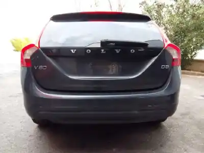 Veicolo di demolizione volvo v60 kombi momentum dell'anno 2011 alimentato d5204t2