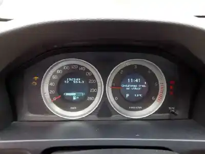 Veicolo di demolizione volvo v60 kombi momentum dell'anno 2011 alimentato d5204t2