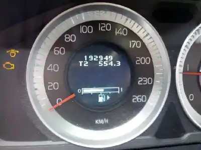 Veicolo di demolizione volvo v60 kombi momentum dell'anno 2011 alimentato d5204t2