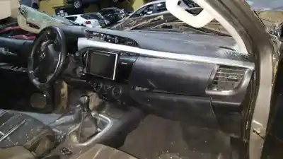 Veículo de Sucata toyota hilux (kun) 2.5 turbodiesel do ano 2017 alimentado 2gd